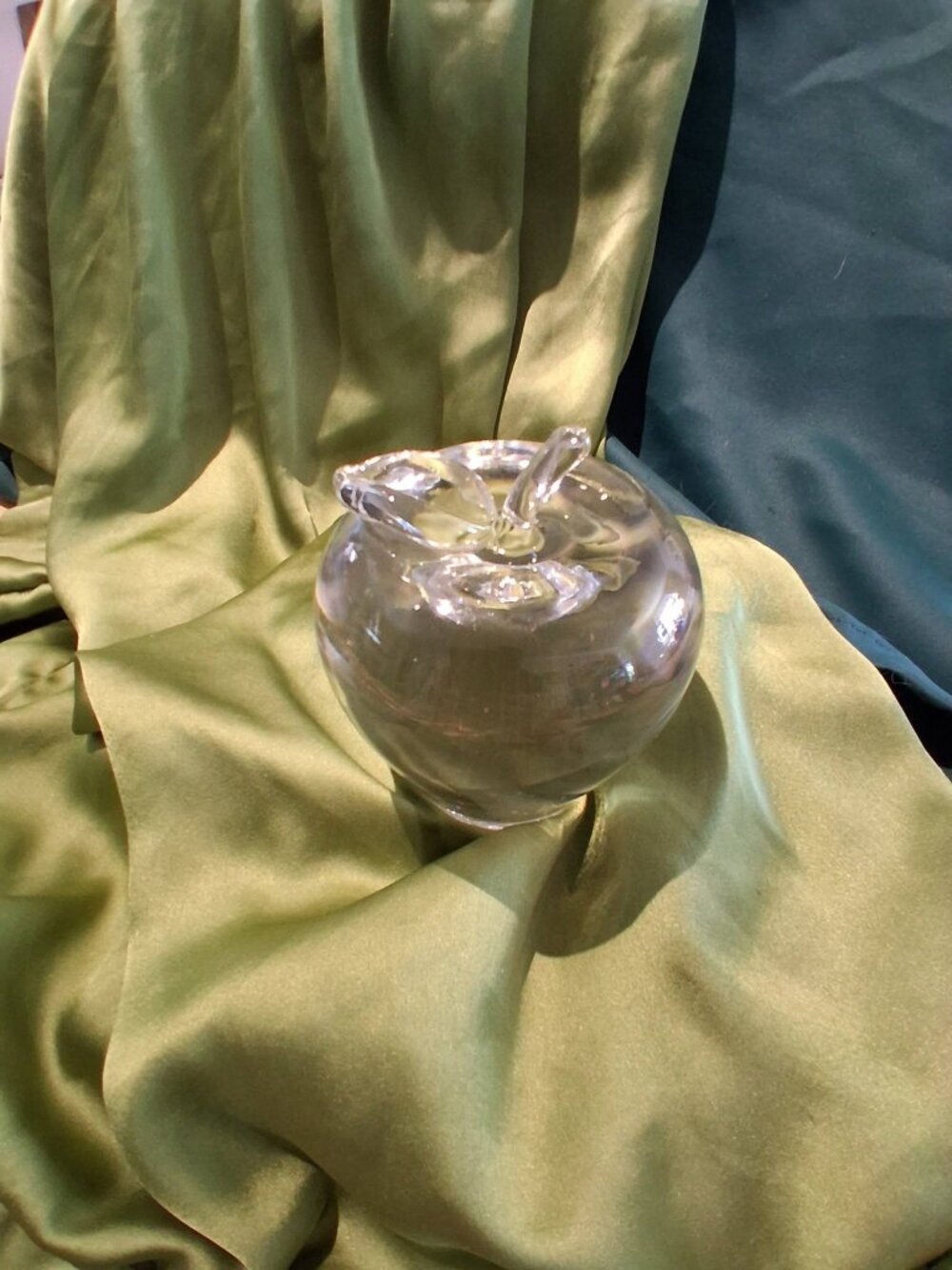 Lenox Clear Glass Apple Paperweight Figurine with Stem & Leaf Decor